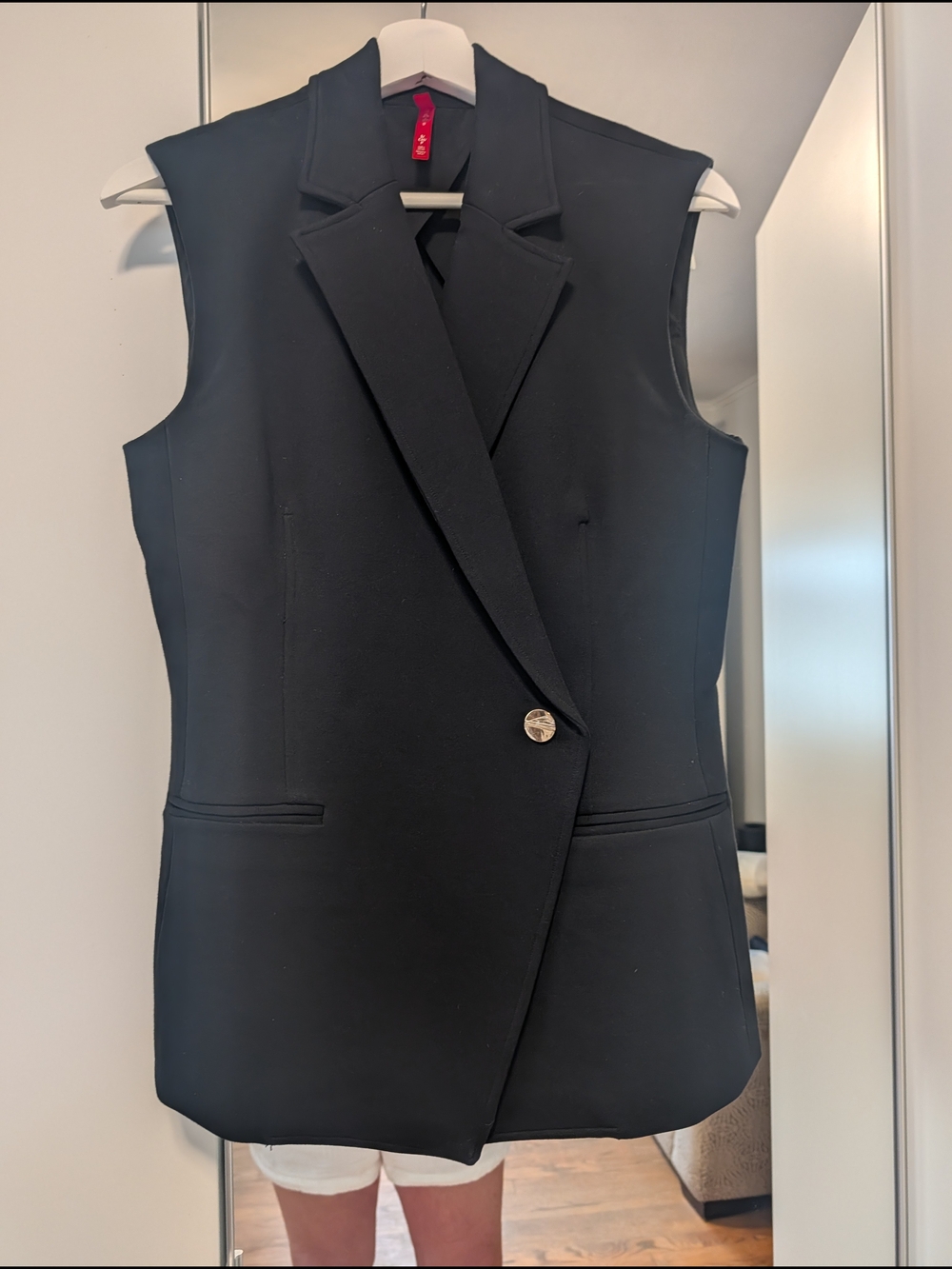 SPANX Black Sleeveless Tailored Blazer Vest